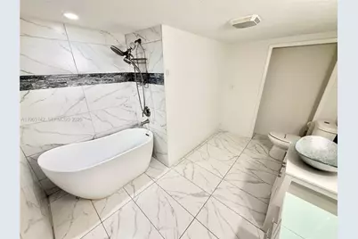 1621 SW 117th Ave, Davie, FL 33325 - Photo 11