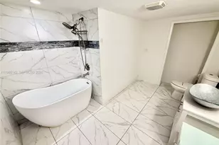 1621 SW 117th Ave, Davie, FL 33325 - Photo 11