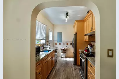 906 Genoa St, Coral Gables, FL 33134 - Photo 5