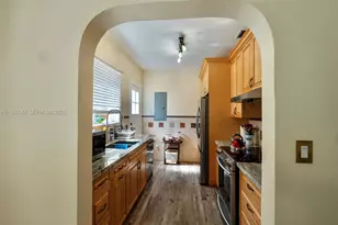 906 Genoa St, Coral Gables, FL 33134 - Photo 5