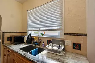 906 Genoa St, Coral Gables, FL 33134 - Photo 7