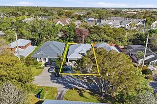 1050 13th St N, Other City - In The State Of Florida, FL 34102 - Photo 11