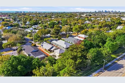 1050 13th St N, Other City - In The State Of Florida, FL 34102 - Photo 7