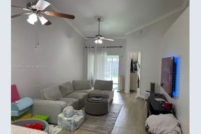 11065 NW 38th Pl, Sunrise, FL 33351 - Photo 3