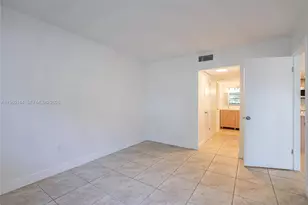 995 SW 84th Ave, Miami, FL 33144 - Photo 7