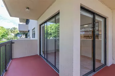 995 SW 84th Ave #203, Miami, FL 33144 - Photo 15