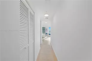 1111 SW 1st Ave, Miami, FL 33130 - Photo 17