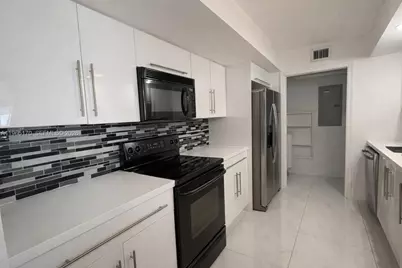 6917 Collins Ave #820, Miami Beach, FL 33141 - Photo 5