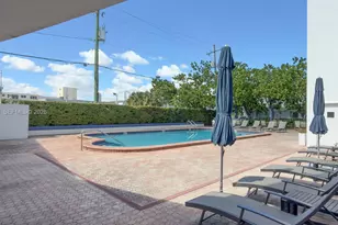 6450 Collins Ave, Miami Beach, FL 33141 - Photo 35