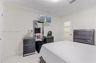 9251 Little River Blvd, Miami, FL 33147 - Photo 15