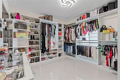 9251 Little River Blvd, Miami, FL 33147 - Photo 21