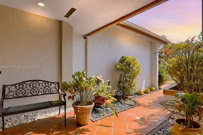 9400 SW 100th Ave Rd, Miami, FL 33176 - Photo 25