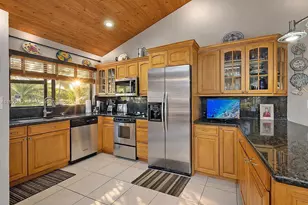 9400 SW 100th Ave Rd, Miami, FL 33176 - Photo 13