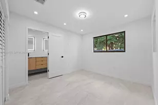 3620 SW 92nd Ave, Miami, FL 33165 - Photo 9