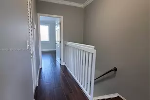 205 Mallory Ct, Weston, FL 33326 - Photo 7