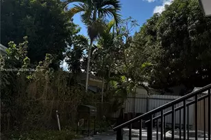 2238 NW 5th St, Miami, FL 33125 - Photo 17