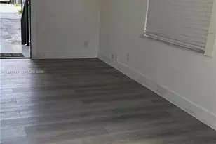 2238 NW 5th St, Miami, FL 33125 - Photo 5