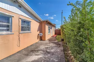 3235 SW 93rd Ct, Miami, FL 33165 - Photo 19