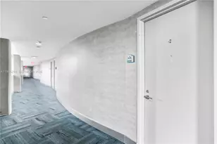 2950 NE 188th St, Aventura, FL 33180 - Photo 13