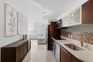 1900 N Bayshore Dr, Miami, FL 33132 - Photo 11