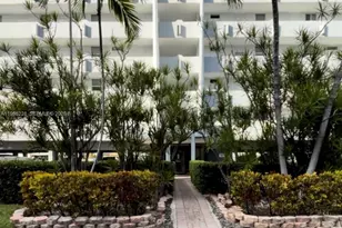 3703 NE 166th St, North Miami Beach, FL 33160 - Photo 23