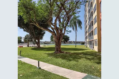 1690 NE 191st St #315-1, Miami, FL 33179 - Photo 17