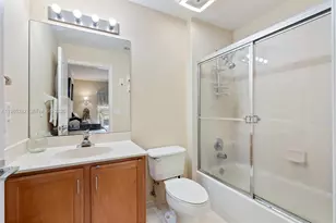 202 River Bluff Ln, Royal Palm Beach, FL 33411 - Photo 19