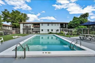 6259 W 24th Ave, Hialeah, FL 33016 - Photo 15