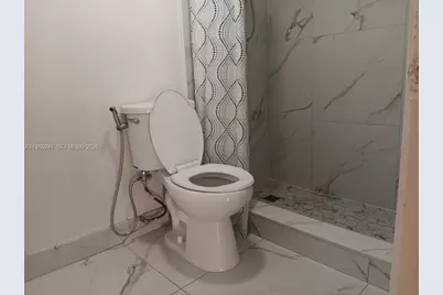 6259 W 24th Ave #102-8, Hialeah, FL 33016 - Photo 9