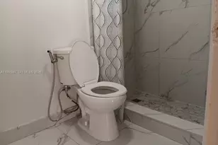 6259 W 24th Ave, Hialeah, FL 33016 - Photo 9