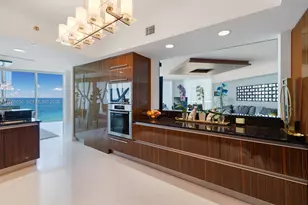 2711 S Ocean Dr, Hollywood, FL 33019 - Photo 11