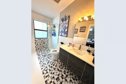 9189 NW 45th St, Sunrise, FL 33351 - Photo 11