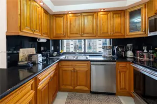 17011 N Bay Rd, Sunny Isles Beach, FL 33160 - Photo 3