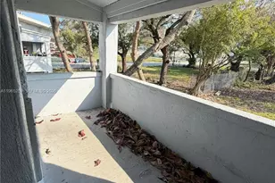 140 NW 13th St, Miami, FL 33136 - Photo 3