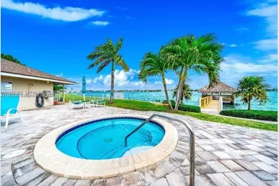 51 N Lakeshore Dr #51, Hypoluxo, FL 33462 - Photo 3