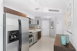 1900 N Bayshore Dr, Miami, FL 33132 - Photo 11