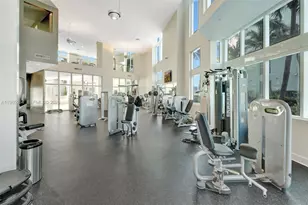 1900 N Bayshore Dr, Miami, FL 33132 - Photo 21