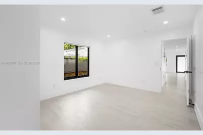 3668 SW 26th St #0, Miami, FL 33133 - Photo 7