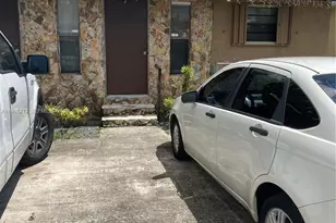 1913 Harding St, Hollywood, FL 33020 - Photo 9