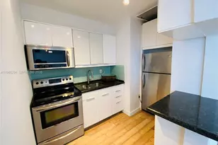 6881 Bay Dr, Miami Beach, FL 33141 - Photo 5