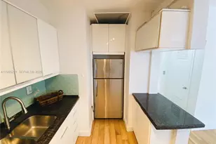 6881 Bay Dr, Miami Beach, FL 33141 - Photo 7