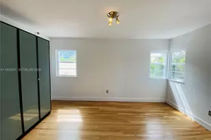 6881 Bay Dr, Miami Beach, FL 33141 - Photo 15