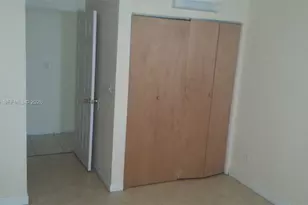 492 NW 165th St Rd, Miami, FL 33169 - Photo 15