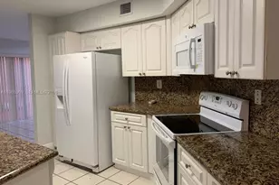 12447 NW 7th St, Miami, FL 33182 - Photo 5