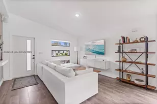 944 NW 64th St, Miami, FL 33150 - Photo 3