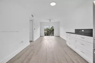 1530 SW 2nd St #301, Miami, FL 33135 - Photo 3