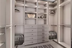 700 NE 24th St, Miami, FL 33137 - Photo 21