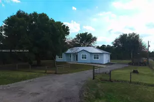 548 Bald Cypress Ave, Clewiston, FL 33440 - Photo 11