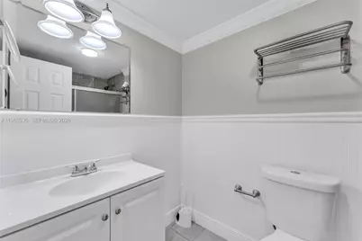 30 E 39th St #214, Hialeah, FL 33013 - Photo 9