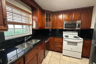 8500 SW 109th Ave, Miami, FL 33173 - Photo 3
